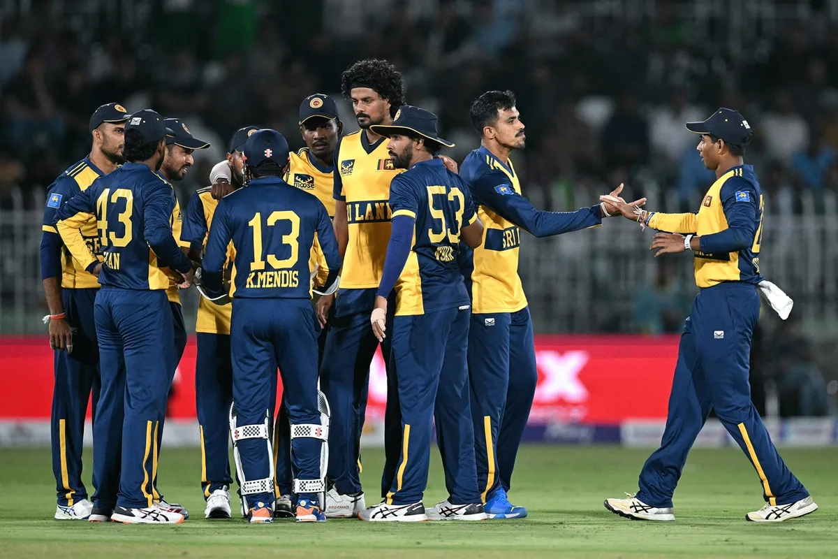 Sri Lanka opt to bowl in third T20I; Pakistan make four changes