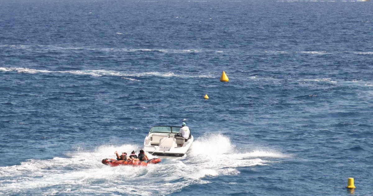 Pyrénées-Orientales. Le bateau est « devenu fou » : deux morts dans un accident de bouée tractée à Saint-Cyprien