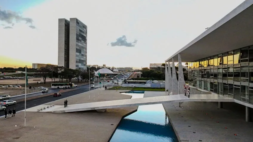 Saiba o que candidatos ao Planalto farão nesta 2ª feira