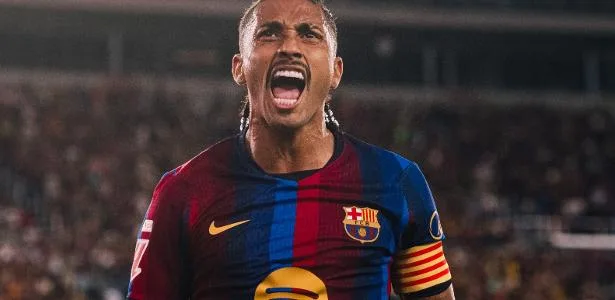 Raphinha tem melhor início no Barça e crava feito que nem Messi conseguiu