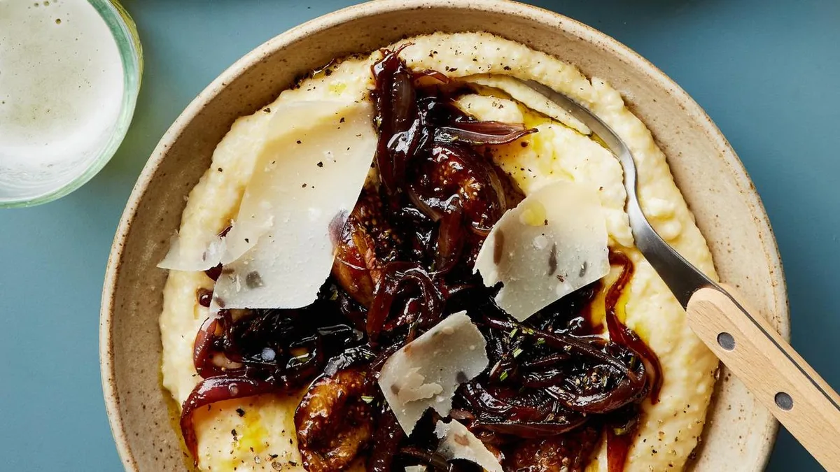 Polenta mit süßsauren Feigen: Keine Feigheit vorm Ende des Sommers!