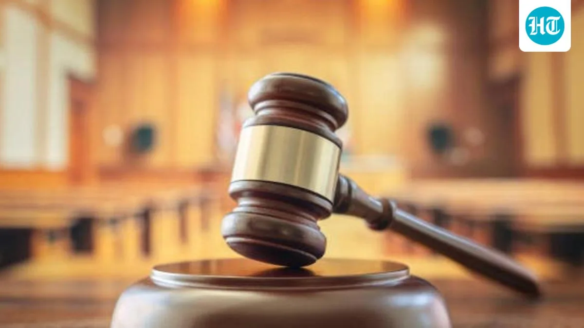 Bhubaneswar court dismisses petition against Naveen Patnaik, his aide VK Pandian