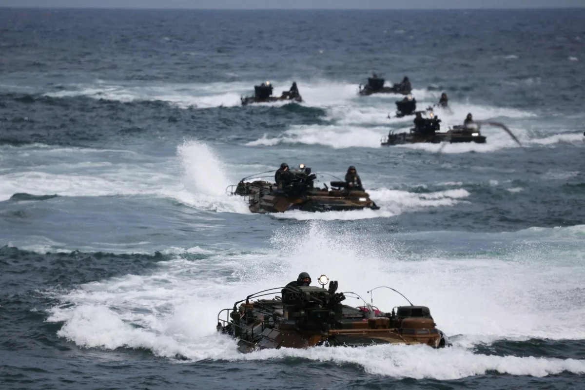 EUA cancelam exercícios conjuntos da Marinha com a Coreia do Sul devido a restrições de efetivos relacionadas à guerra no Irã