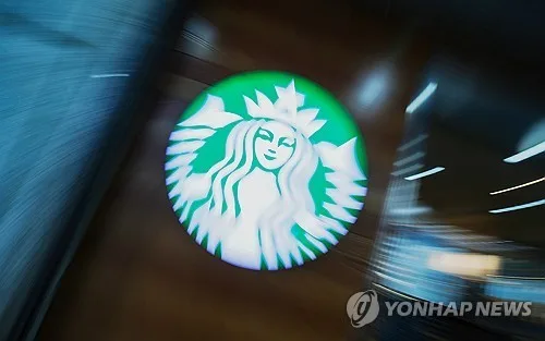 '탱크데이' 논란 5개월 만에…스타벅스, 투썸 제치고 1위 탈환