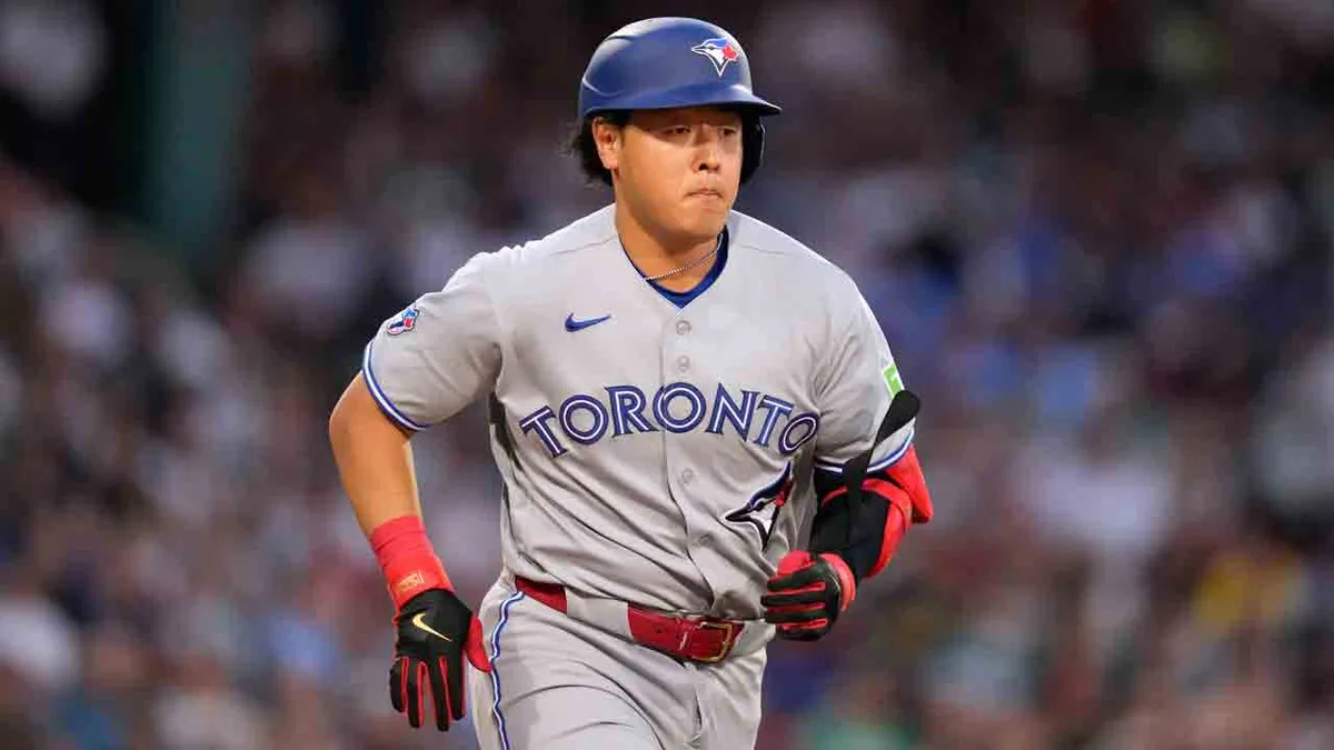 Kazuma Okamoto sets Blue Jays rookie record for home runs