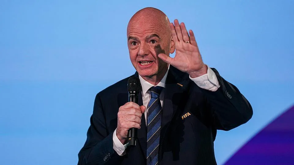 UEFA prepara queixa-crime contra Gianni Infantino