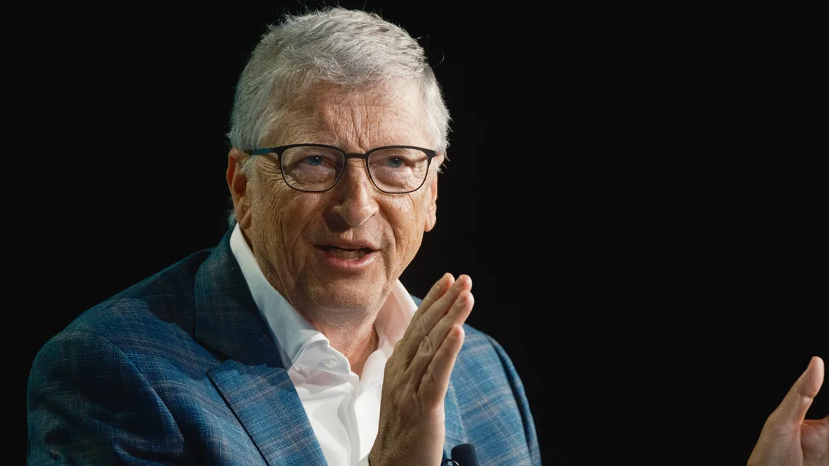 A aposta de Bill Gates para proteger empregos da IA