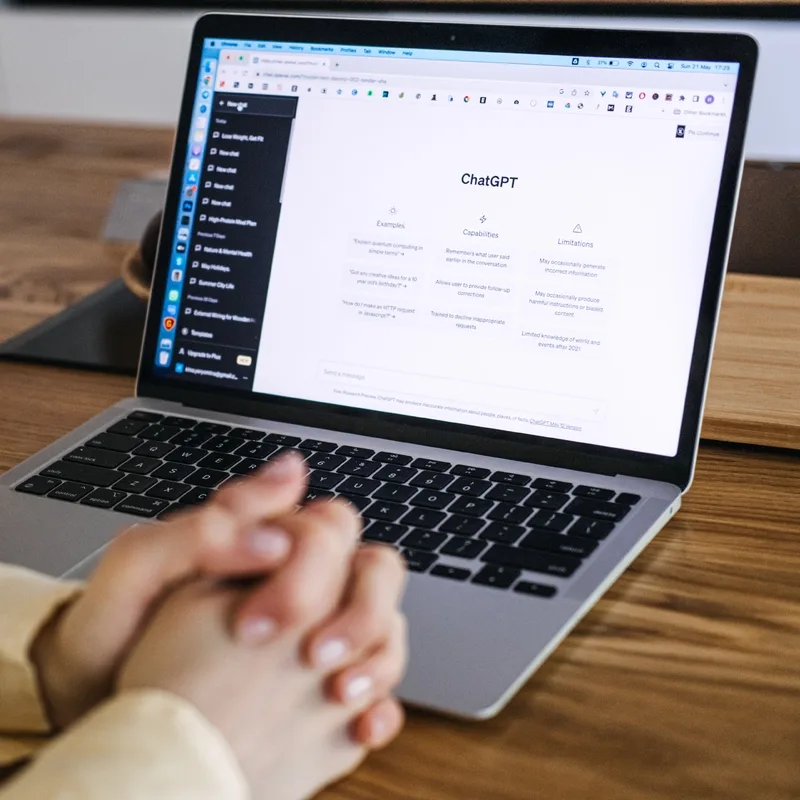 Actualité : ChatGPT peut rédiger et envoyer vos textos : voici comment ça marche sur Mac