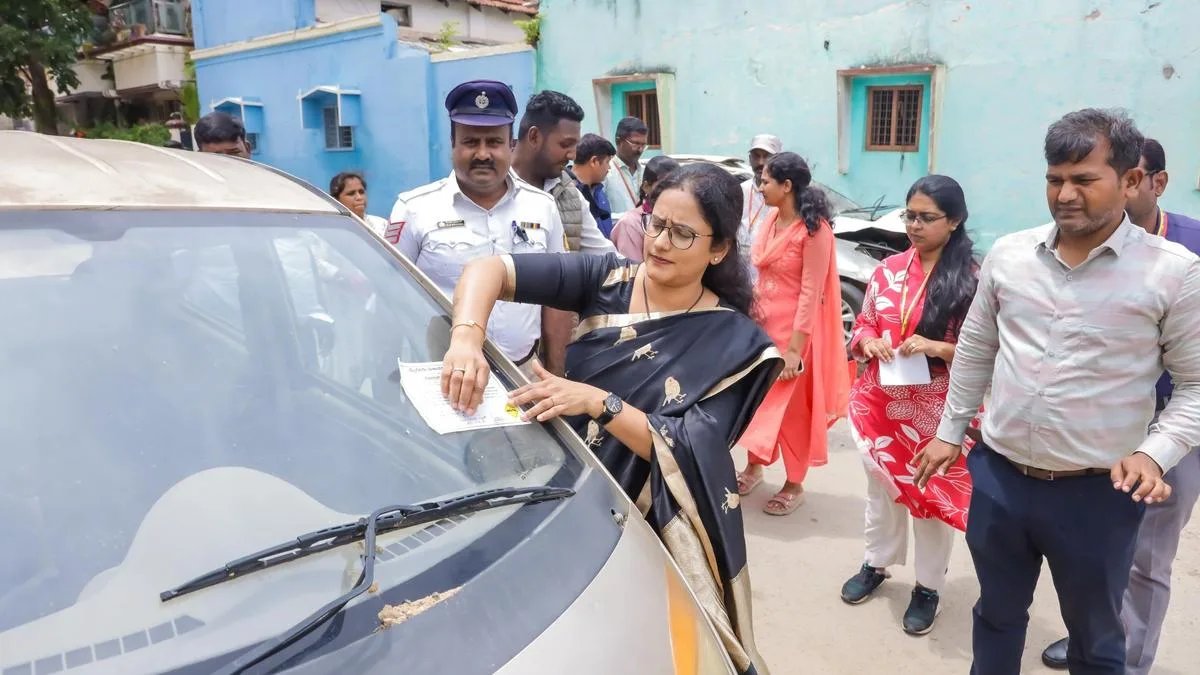 Unauthorised parking: Notices issued to 382 abandoned or unused vehicles in Mysuru