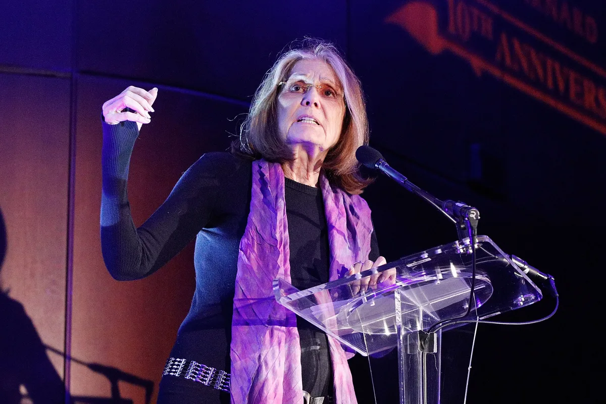 Murió Gloria Steinem, la escritora y periodista feminista, a los 92 años