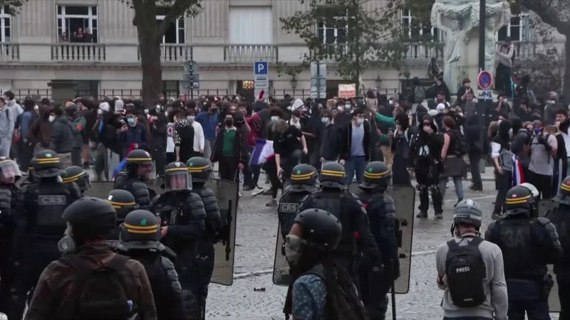 Colère lycéenne: 8.000 personnes placées en garde à vue depuis le début de la mobilisation, 26 en détention provisoire