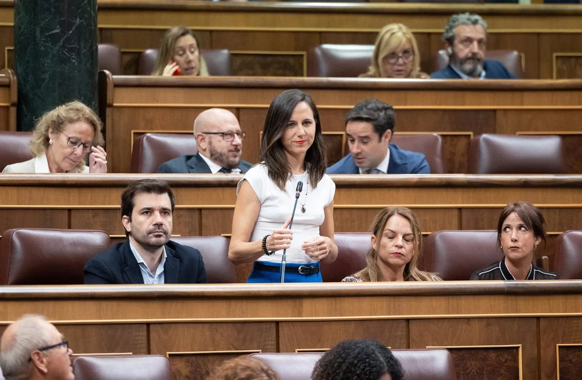 Podemos denuncia la "pasividad policial" ante el ataque a la diputada ceutí, que tacha de "terrorismo fascista"