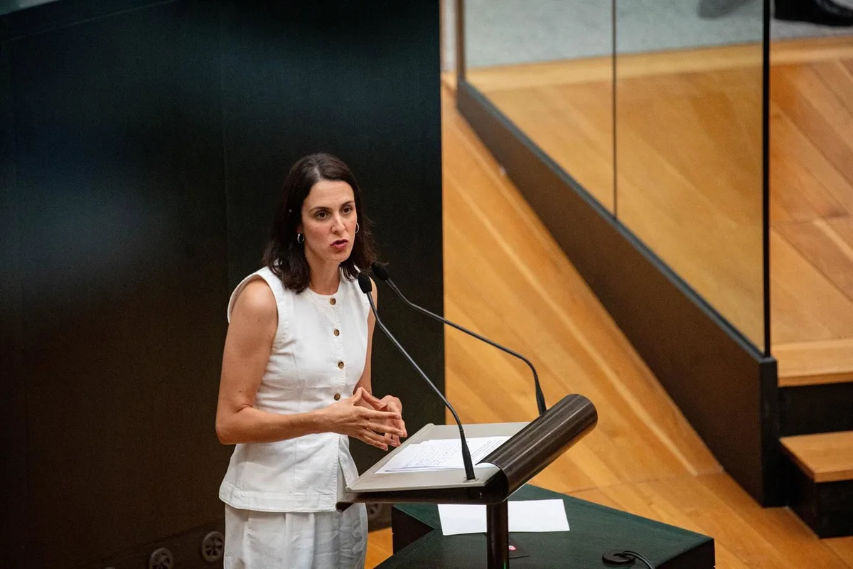 Maestre censura que Almeida "defienda lo indefendible" tras pedir situar "en su justa dimensión" la compra del ático