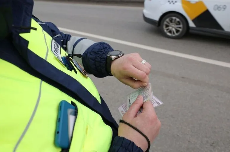 МВД напомнило, что международные водительские права нельзя оформить за границей