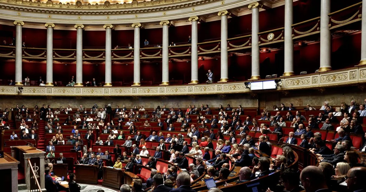 Budget 2027 : « Le redressement des finances publiques serait impossible » en cas de loi spéciale prolongée, alerte un rapport