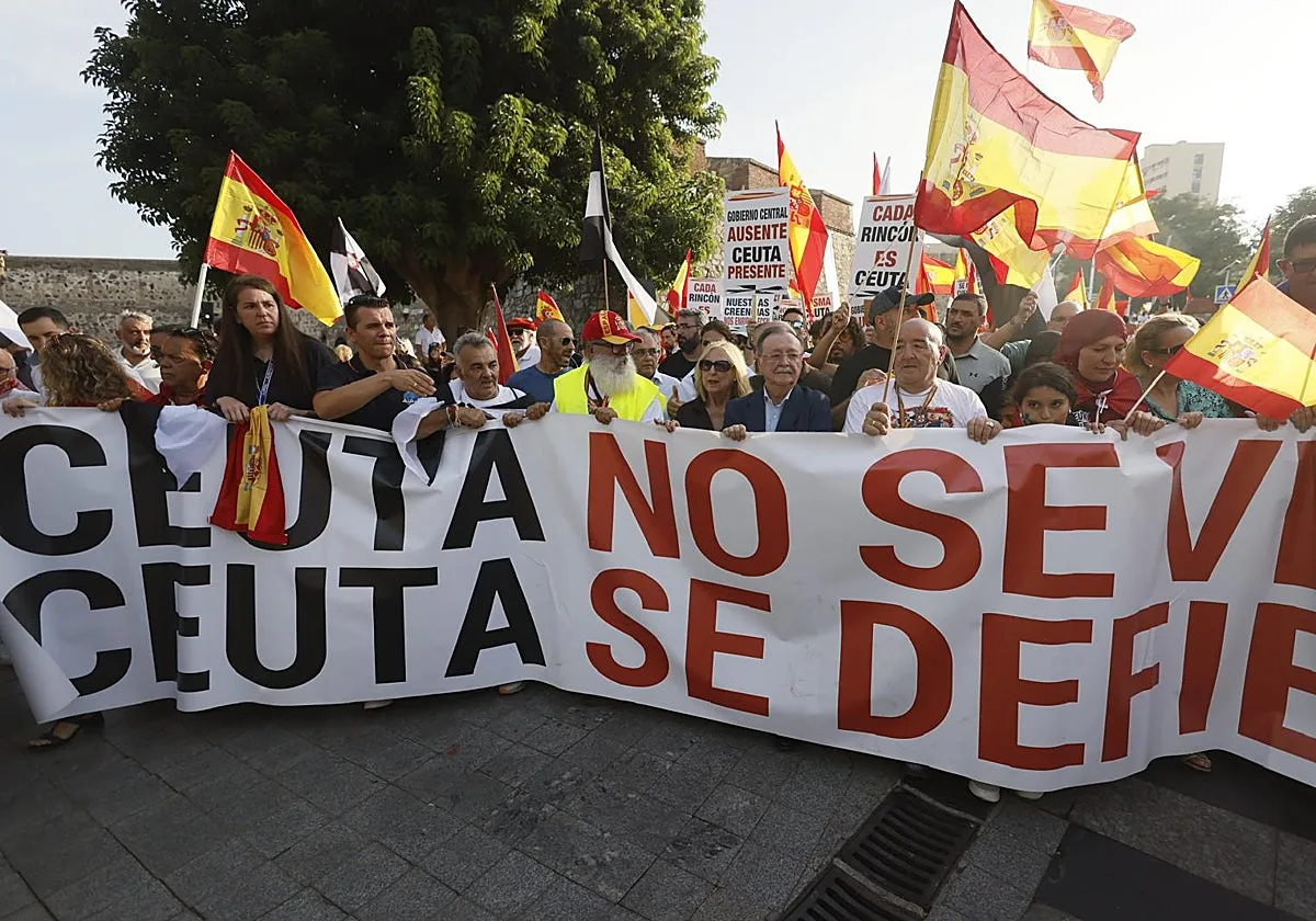 Los caballas no se rinden, Ceuta no se vende