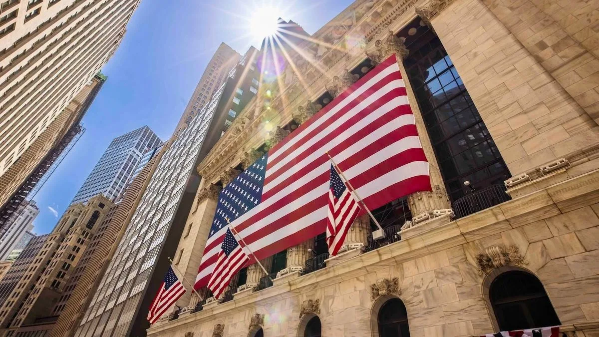 Wall Street opera de manera mixta, en la previa de resultados clave de los bancos y datos del IPC