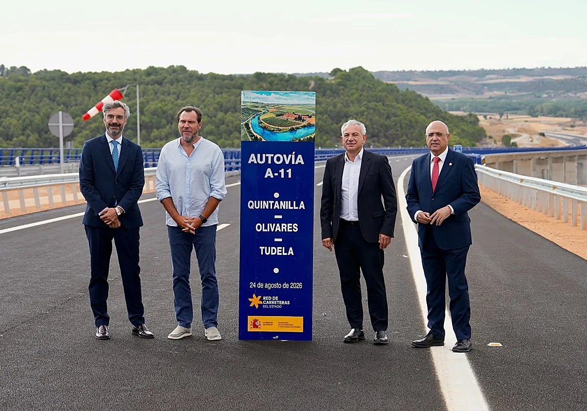 El mayor tramo de la Autovía A-11 abre en medio de 'baches políticos'