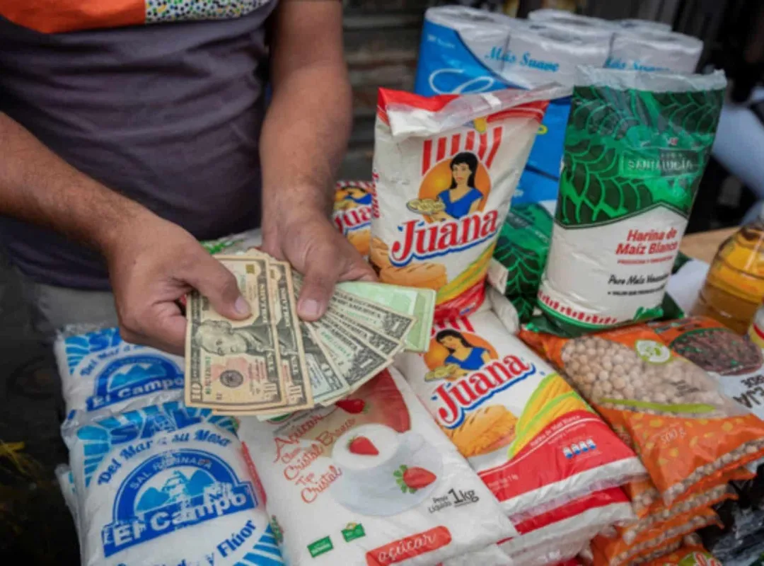 Cendas: una familia venezolana de 5 personas necesitó 728 dólares en julio para alimentarse