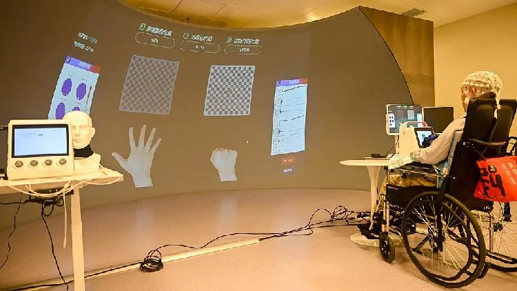 China releases world's 1st standard for AI-powered BCI medical devices