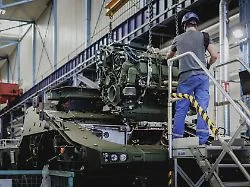 Höchstwert seit 2015: Rüstungsausgaben bringen Auftragsbücher der Industrie zum Platzen