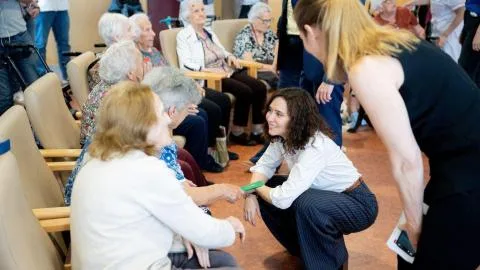 La sarna, una epidemia que se multiplica en las residencias de Ayuso: "Aquí nadie hace caso"