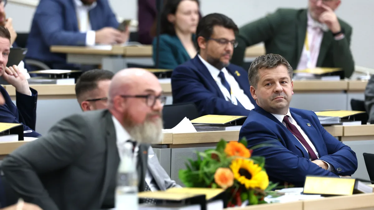F.A.Z. Podcast für Deutschland: „CDU darf nicht Mehrheitsbeschaffer für Extremisten sein“
