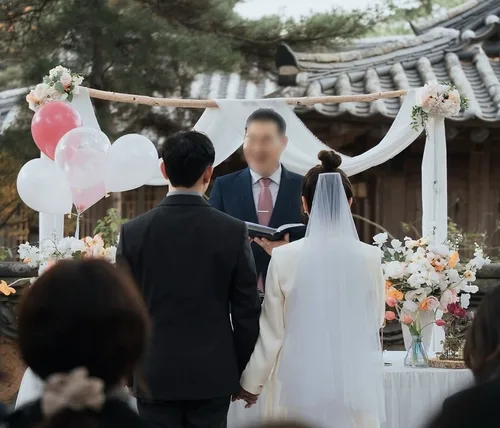 [소셜＋] 웨딩드레스도, 장례식장도 'No'…달라지는 관혼상제