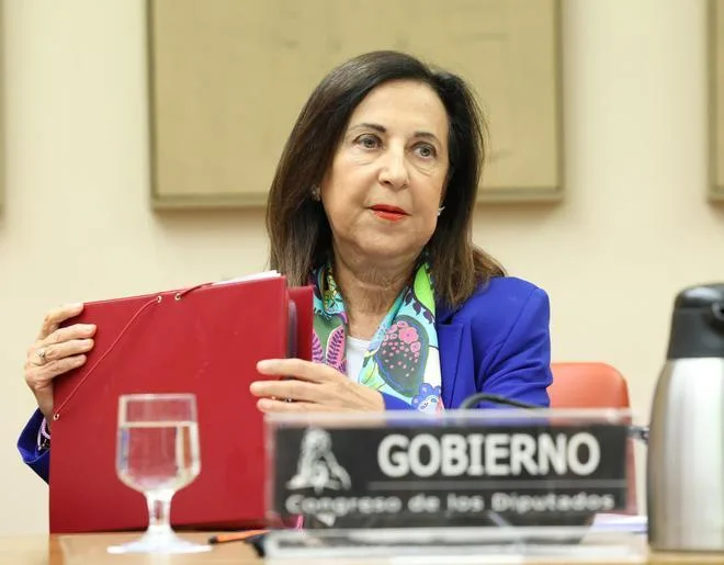 Sánchez lanza a los ministros contra Robles por su versión sobre la alerta del CNI en Ceuta: "Nadie la entiende"