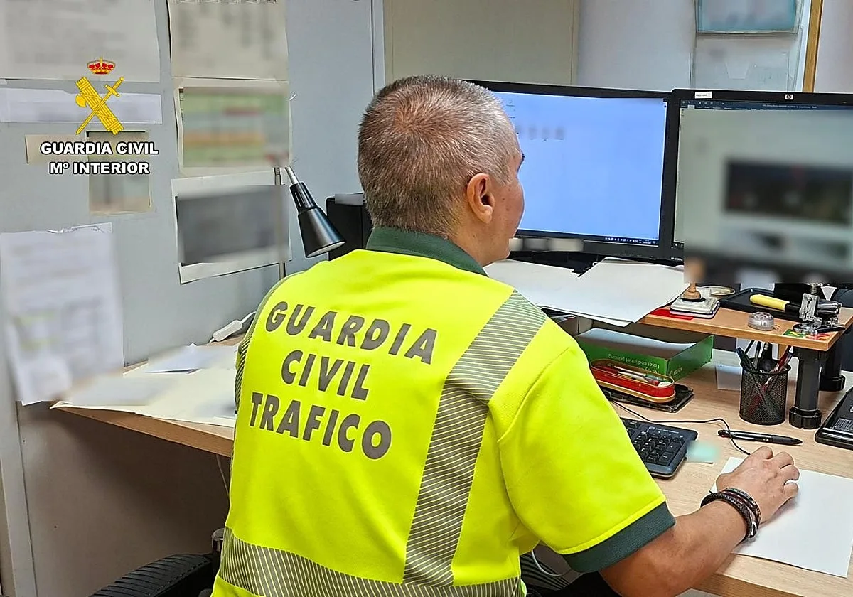 Investigado por circular a 227 km/h en una carretera de Palencia