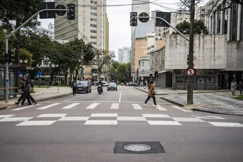 Novo calçadão no Centro de Curitiba será entregue à população este ano