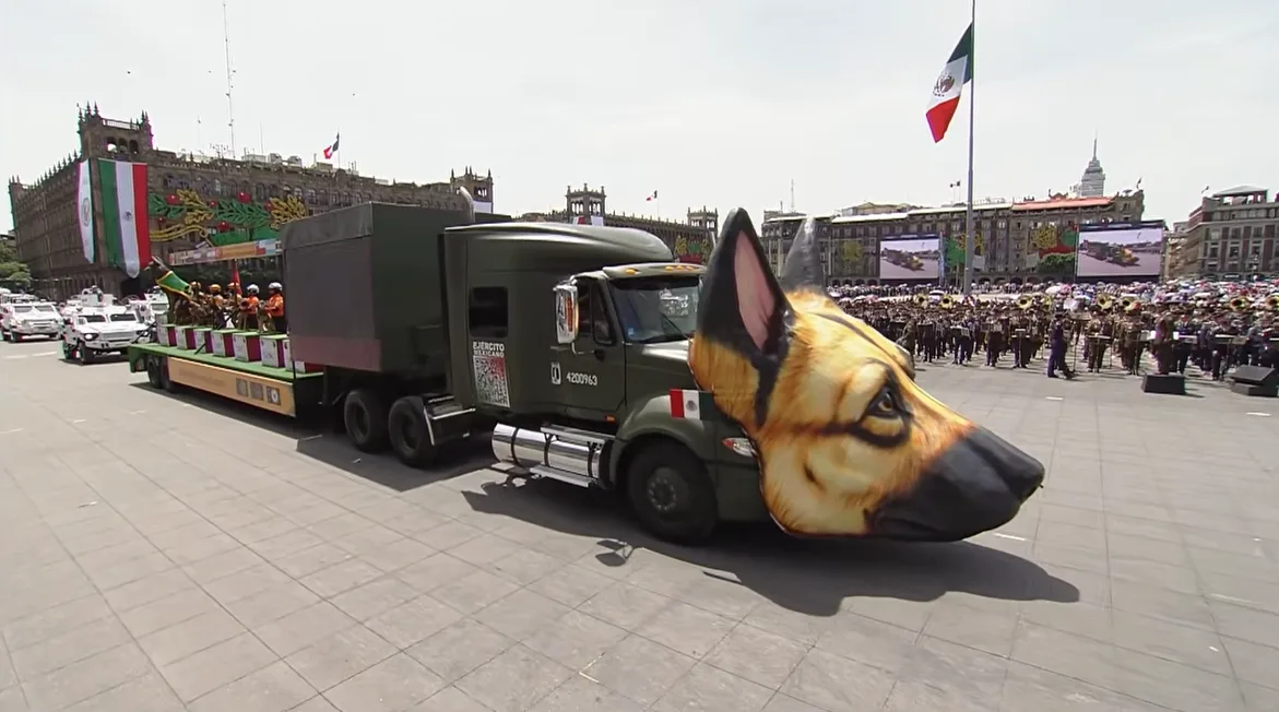 ¡Paracaidistas, drones, perros y caballos! Así fue el Desfile Militar 2026 por la Independencia de México