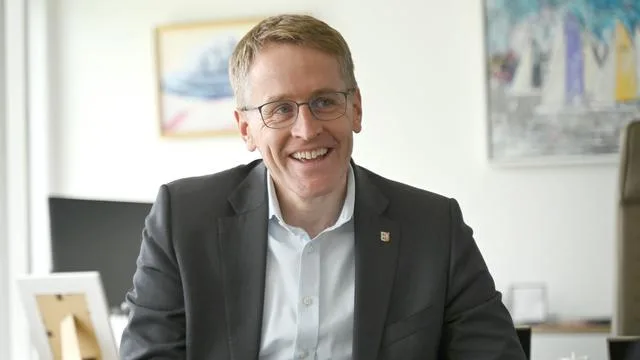 Krisenvorsorge: Warum Günther jetzt ein Kurbelradio hat