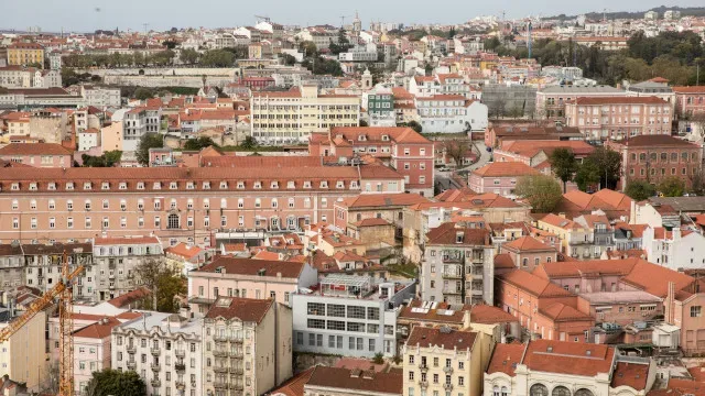 PRR. Governo anuncia "mais de 28.000 casas" entregues às famílias