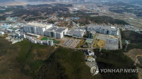 대신증권, LG디스플레이 목표가 하향…"3분기 실적 부진 전망"