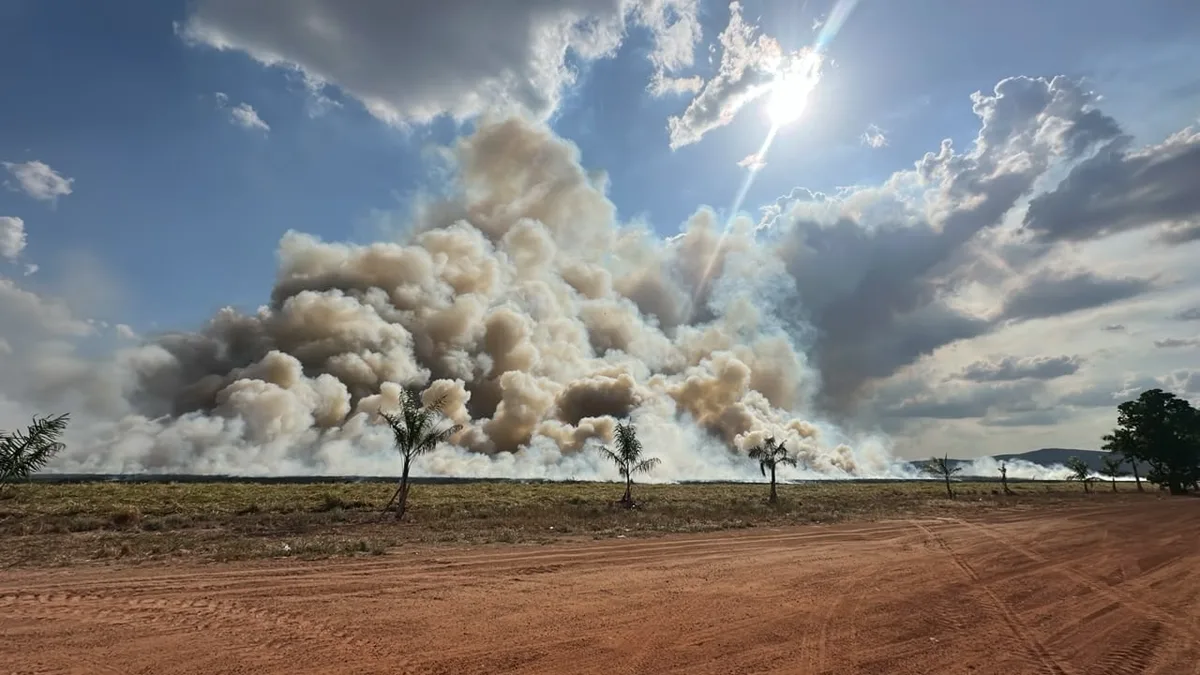 Bombeiros atendem 23 incêndios em quatro dias e alertam para risco de queimadas em Roraima