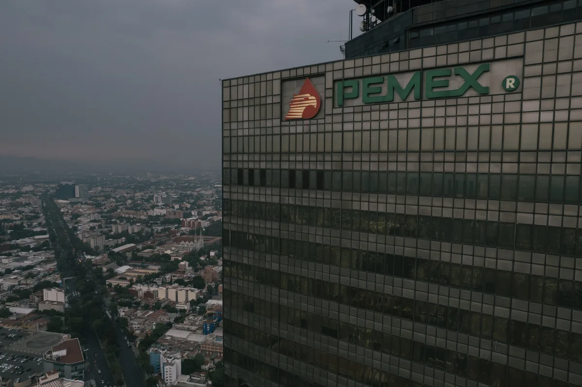 Pemex y Petrobras buscan petróleo en rocas de la era de los dinosaurios: ‘Riesgo ambiental es enorme’