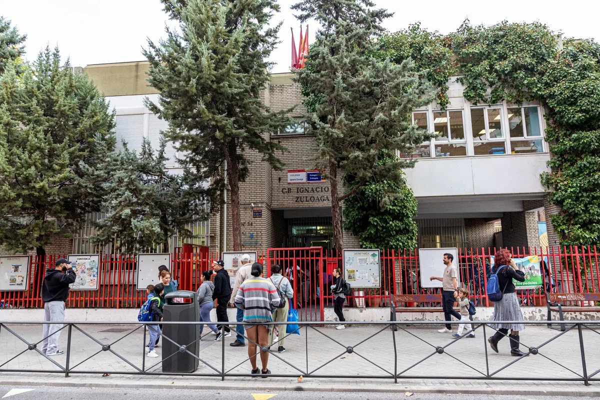Los profesores de Madrid anuncian una dura huelga indefinida: “Los centros educativos van a parar por completo”