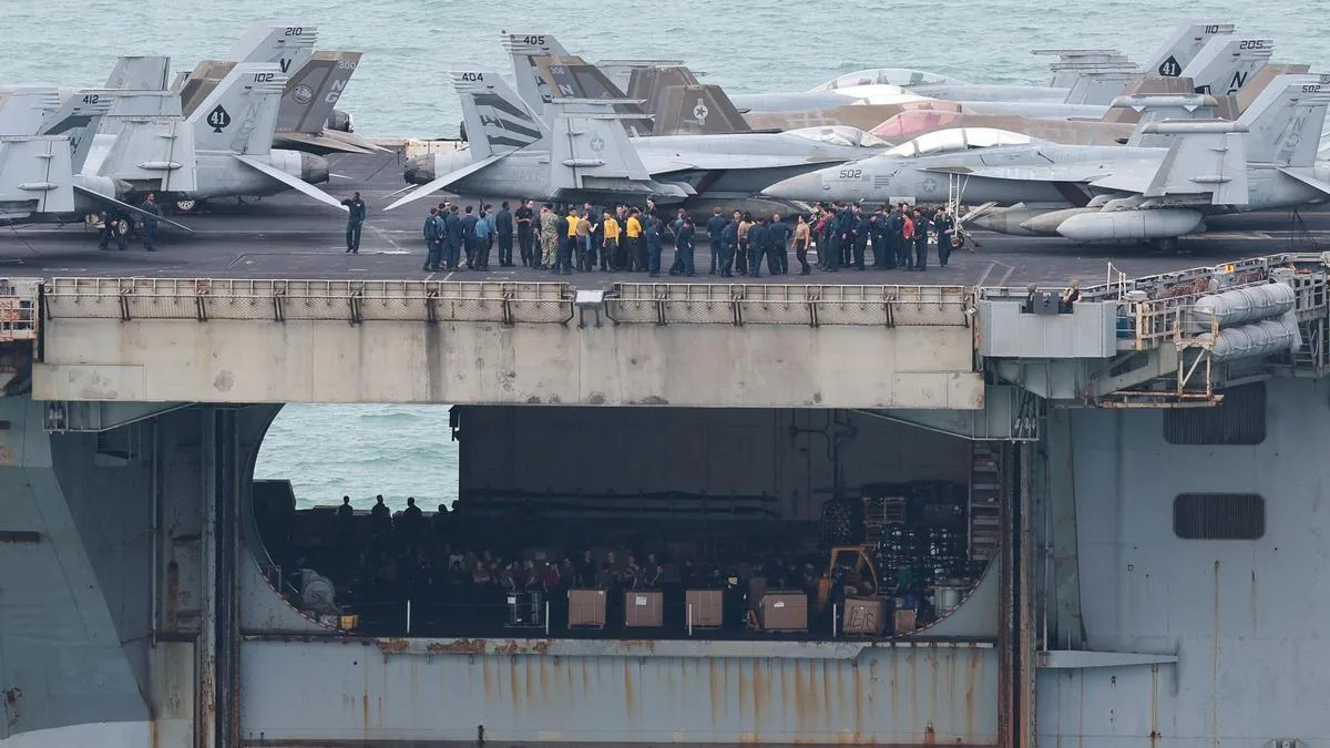 After 286 days at sea, U.S. aircraft carrier arrives in Thailand