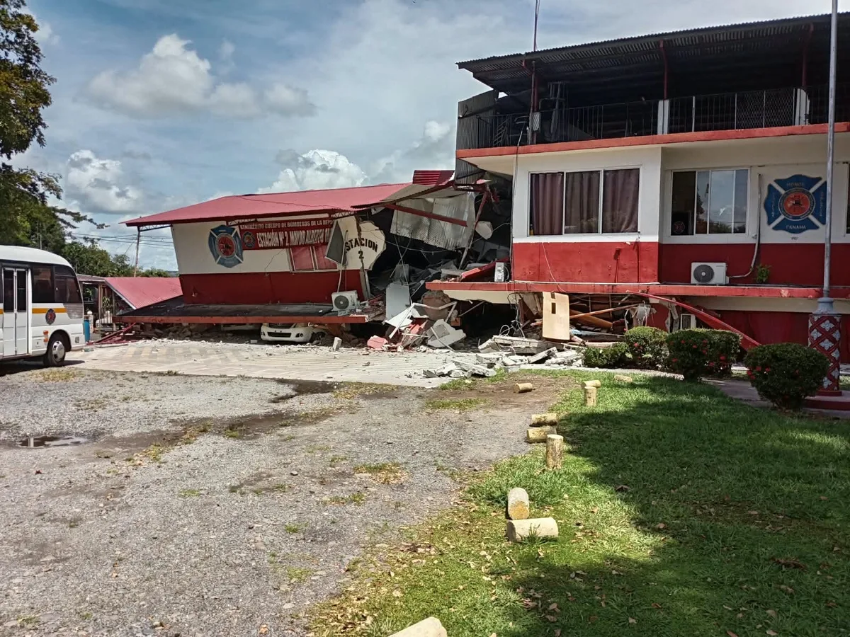 Los 188 centros escolares afectados se extienden por todo Panamá tras el terremoto de magnitud 7.5