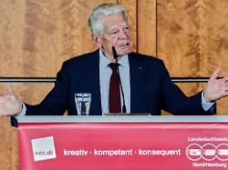 "Viele verloren den Anschluss": Gauck erklärt Spaltung im Osten mit der Geschichte