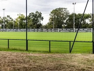 En pleine alerte sécheresse, ce club de football de Ligue 1 arrose ses terrains sans demander d’autorisation spéciale