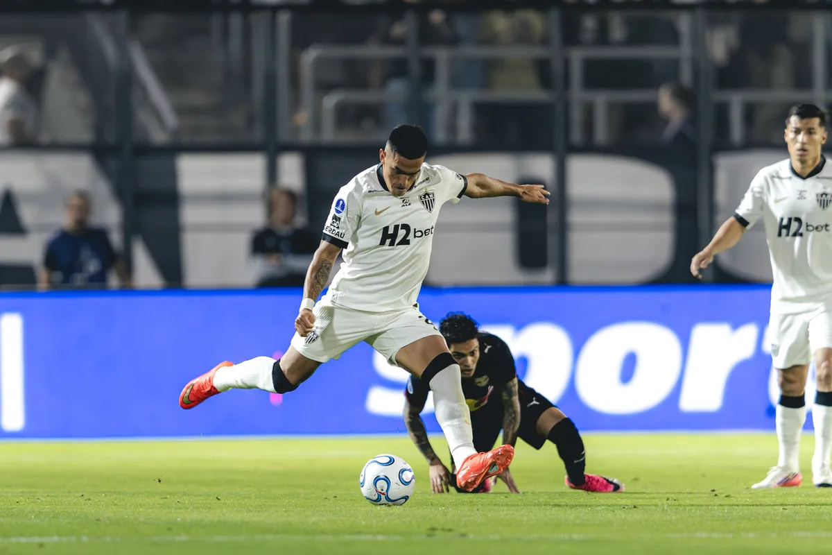 Atlético-MG x Bragantino: veja escalações das equipes na Sul-Americana