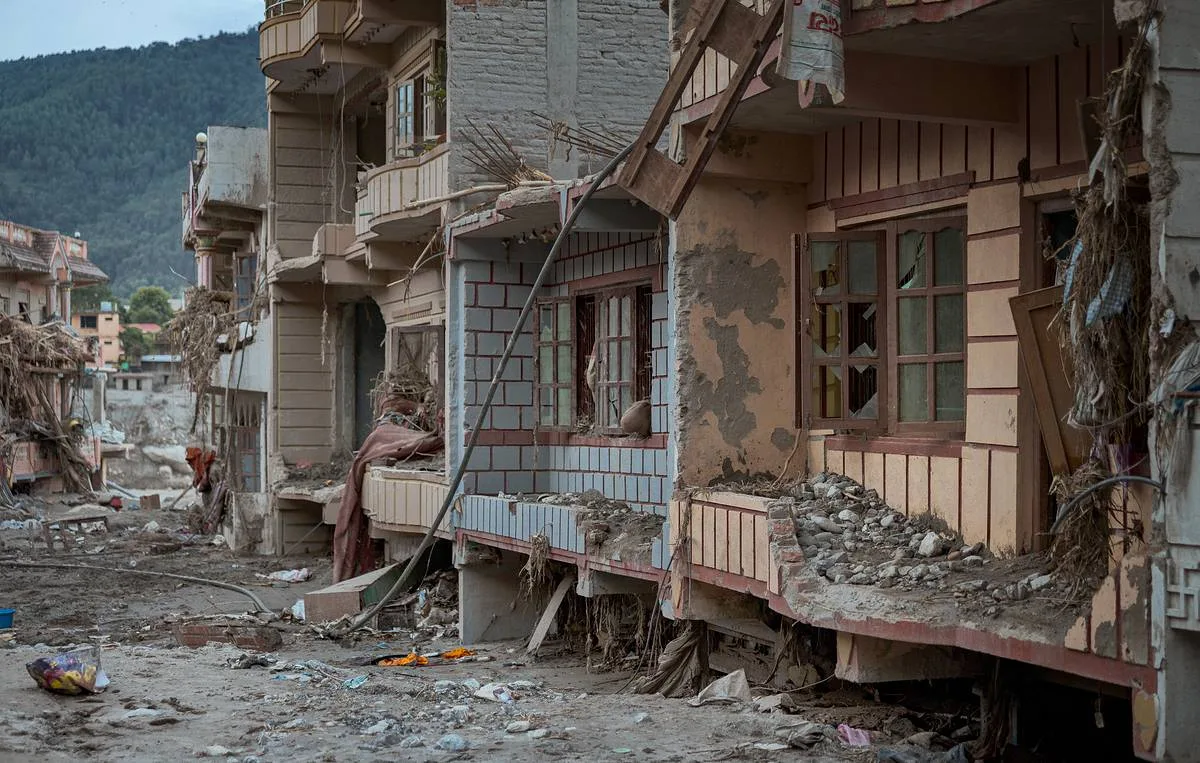 Nepal flood death toll reaches 734, disaster agency says