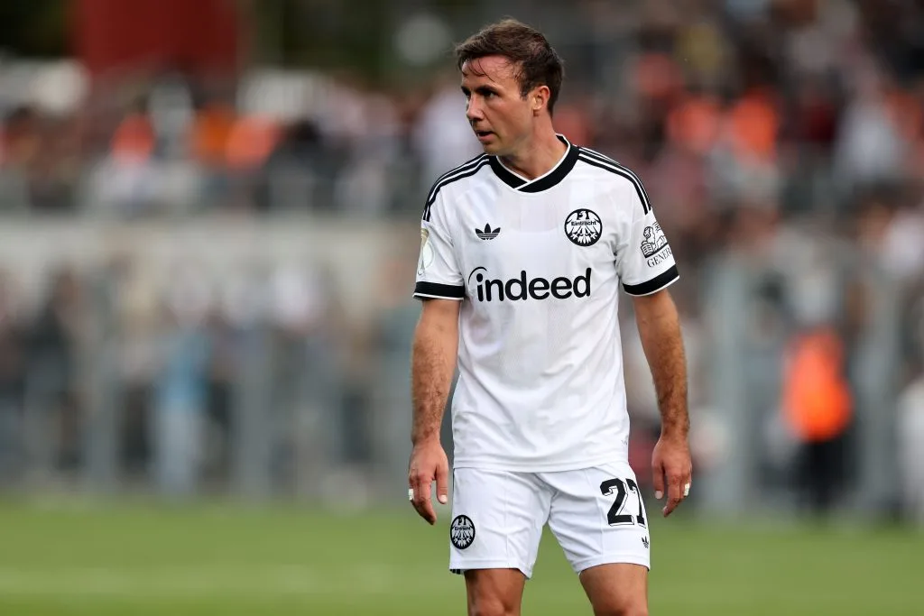 Herói da Alemanha em 2014, Götze vira referência para brasileiros no Frankfurt