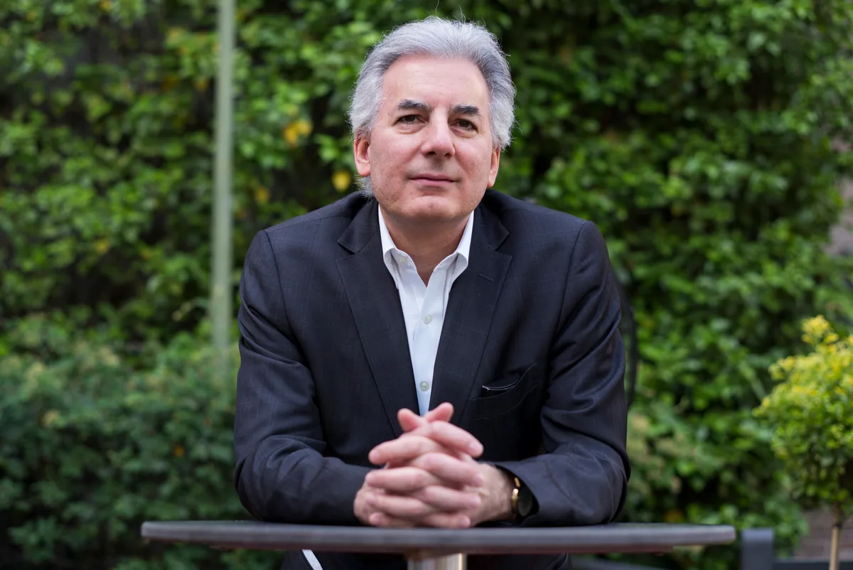 Fujimori anuncia a Álvaro Vargas Llosa como embajador de Perú ante Estados Unidos
