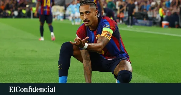 La carrera de fondo de Raphinha: hay 40 goles por marcar en el Barcelona y poco recambio para Flick