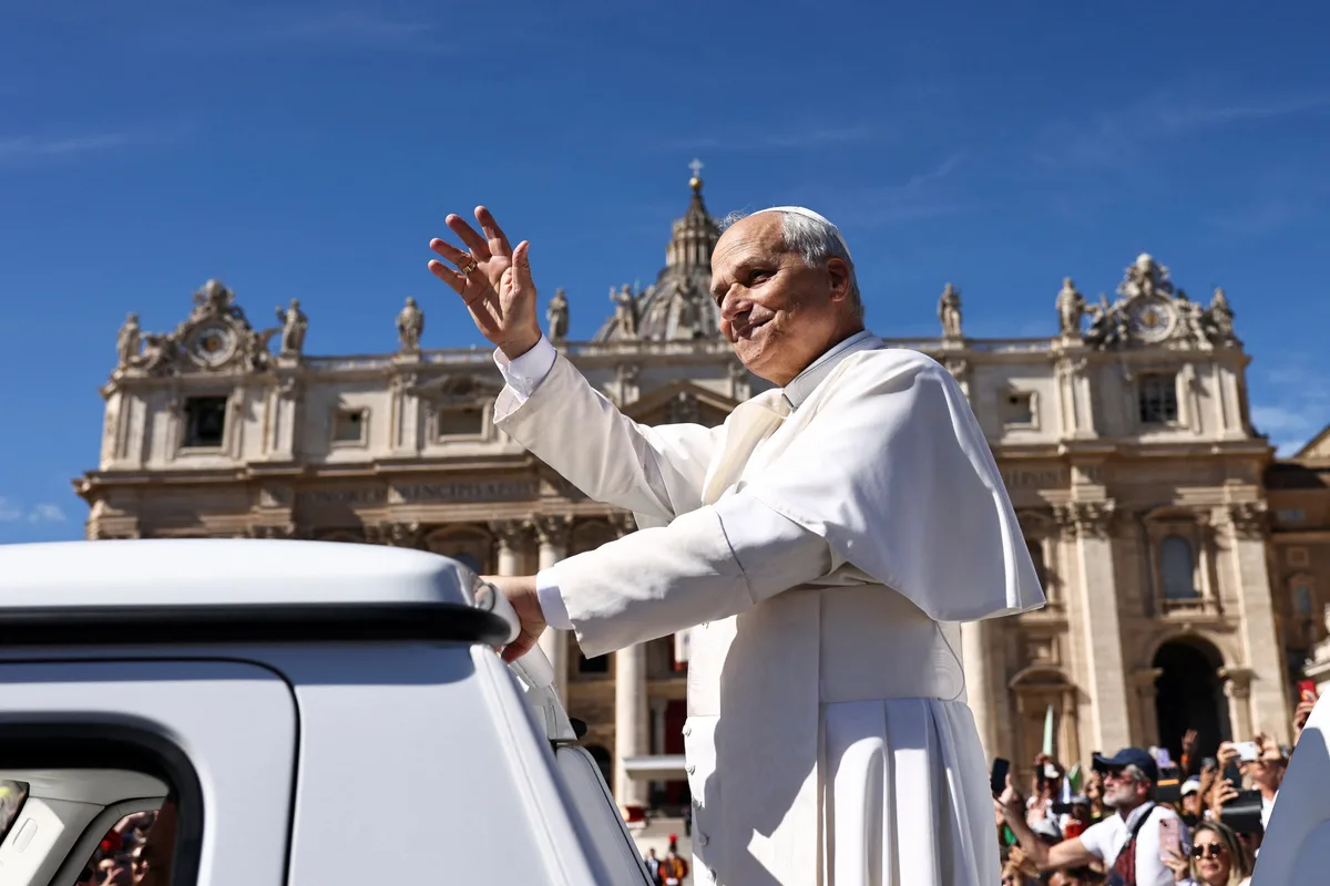 Anatomía de un instante: cinco segundos mirando al Papa a los ojos