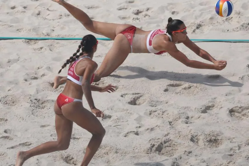Clémence Vieira et Aline Chamereau qualifiées pour les demi-finales des Championnats d'Europe de beach-volley