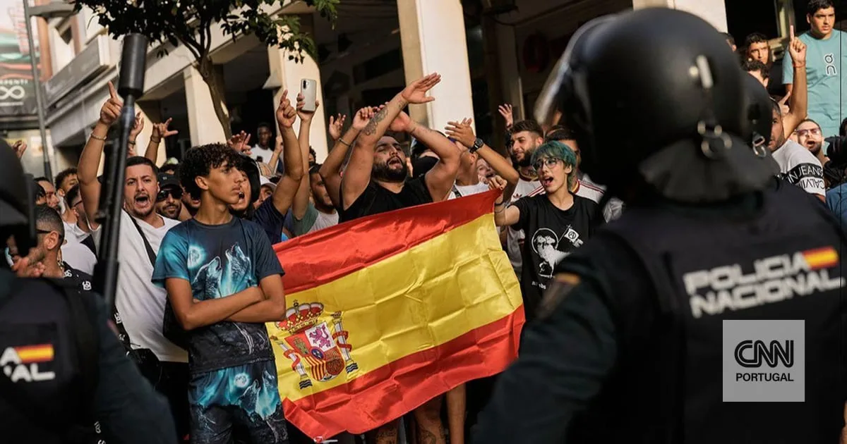 Rússia pede a Espanha provas sobre a sua alegada implicação na crise migratória de Ceuta